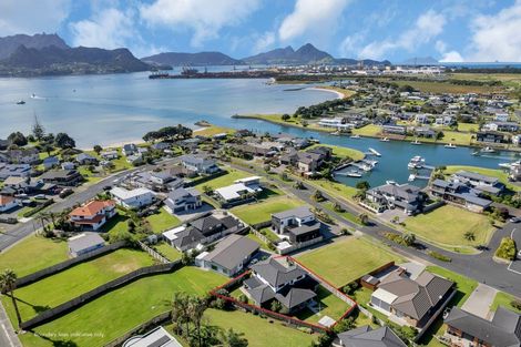 Photo of property in 18 Mariners Haven, One Tree Point, 0118