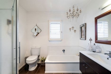 Photo of property in 1/37 Wolsley Avenue, Milford, Auckland, 0620