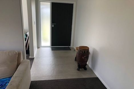 Photo of property in 9 Walnut Road, Riverhead, 0820