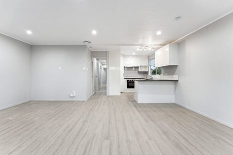 Photo of property in 68 Finlayson Avenue, Clendon Park, Auckland, 2103