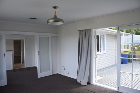 Photo of property in 3 Hilling Street, Titirangi, Auckland, 0604