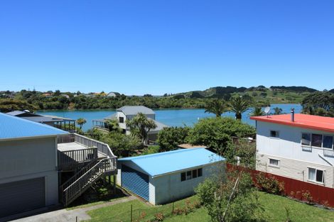 Photo of property in 44 Wainui Road, Raglan, 3225