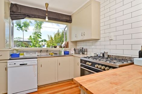 Photo of property in 31 Gillies Avenue, Claudelands, Hamilton, 3214