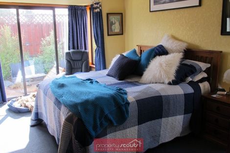 Photo of property in 122 Larnach Road, Vauxhall, Dunedin, 9013