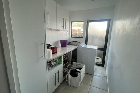 Photo of property in 48 Lakeside Drive, Orewa, 0931