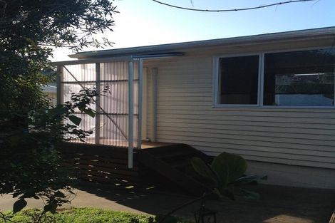 Photo of property in 33 Alexander Street, Cockle Bay, Auckland, 2014