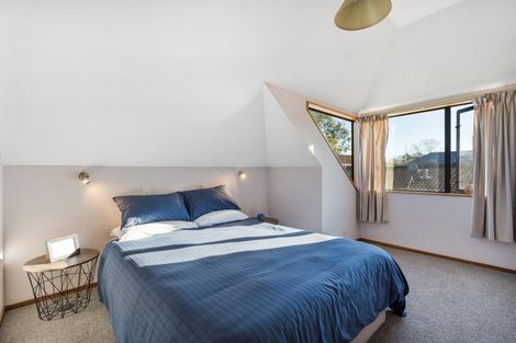 Photo of property in 2/433 Memorial Avenue, Burnside, Christchurch, 8053