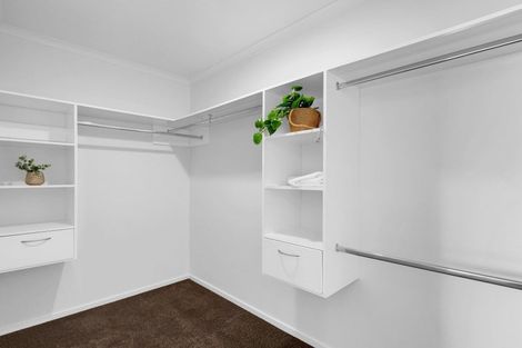 Photo of property in 18 Patatee Terrace, Baverstock, Hamilton, 3200