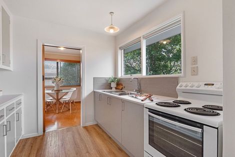 Photo of property in 12 Lomax Place, Islington, Christchurch, 8042