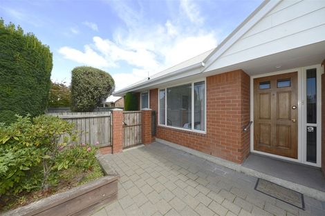 Photo of property in 141 Avonhead Road, Avonhead, Christchurch, 8042