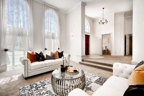 Photo of property in 21 Te Hoe Grove, Pinehill, Auckland, 0632