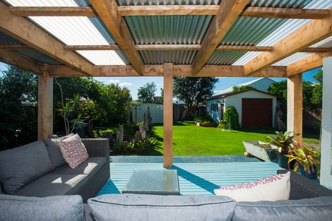 Photo of property in 79 Awapuni Road, Awapuni, Gisborne, 4010