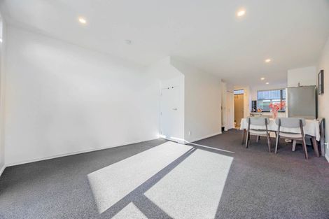 Photo of property in 15/15 Chivalry Road, Glenfield, Auckland, 0629