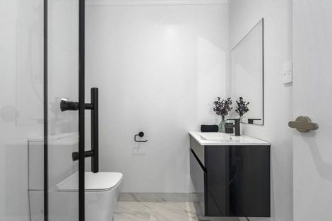 Photo of property in 1/26 May Street, Hamilton East, Hamilton, 3216