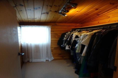 Photo of property in 1/7 Fernbird Place, Massey, Auckland, 0614