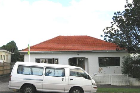 Photo of property in 1 Weston Avenue, Mount Albert, Auckland, 1025