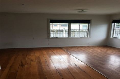 Photo of property in 8 Cargill Street, Papakura, 2110