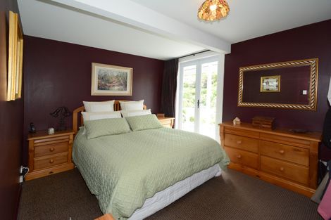 Photo of property in 17 Harbour Terrace, Careys Bay, Port Chalmers, 9023