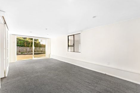 Photo of property in 56 Bolton Street, Blockhouse Bay, Auckland, 0600