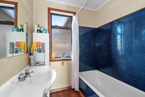 Photo of property in 18 Corlett Street, Utuhina, Rotorua, 3015