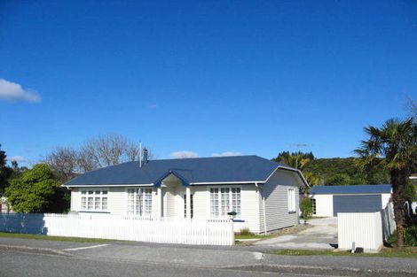 Photo of property in 72 Marsden Road, Greymouth, 7805