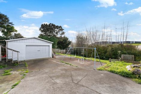 Photo of property in 39 Blake Road, Mangere East, Auckland, 2024