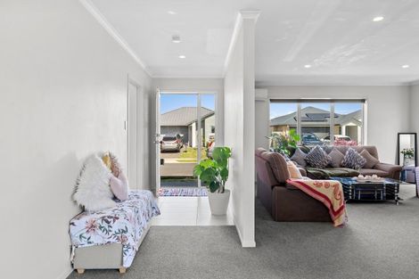 Photo of property in 8 Kuru Place, Papamoa, 3118