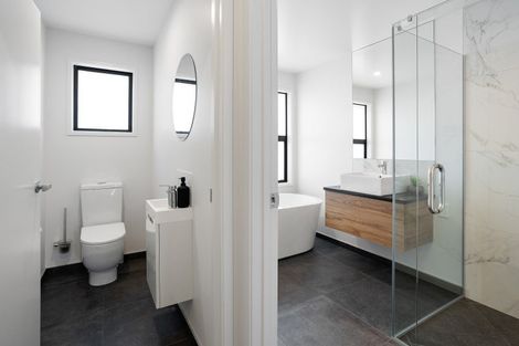 Photo of property in 20 Topping Place, Whitianga, 3510