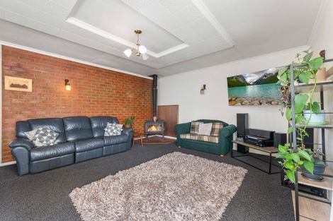 Photo of property in 13 Milton Terrace, Picton, 7220