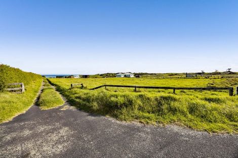 Photo of property in 3875 South Road, Opunake, 4682