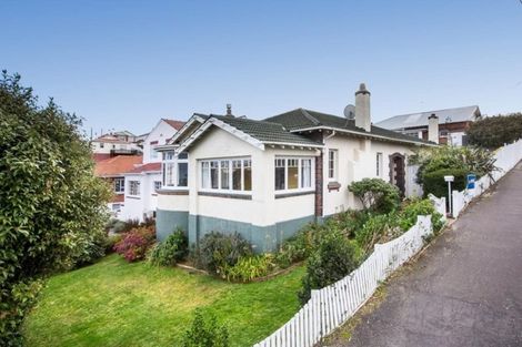 Photo of property in 1 Oakland Street, Andersons Bay, Dunedin, 9013