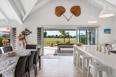 Photo of property in 132 Kiwi Road, Whangamata, 3620