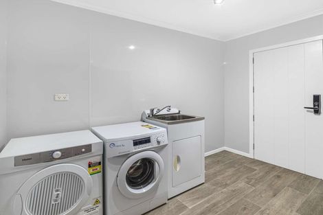 Photo of property in 8 Ormond Street, Woodville, 4920