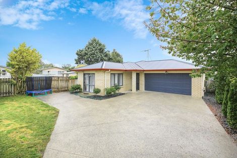 Photo of property in 42 Catalina Drive, Melville, Hamilton, 3206