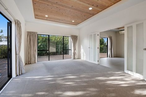 Photo of property in 13 Bronzewing Terrace, Unsworth Heights, Auckland, 0632
