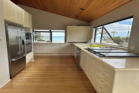 Photo of property in 74 Ardern Avenue, Stanmore Bay, Whangaparaoa, 0932