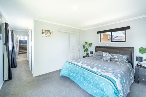 Photo of property in 19 Simpson Road, Papamoa Beach, Papamoa, 3118