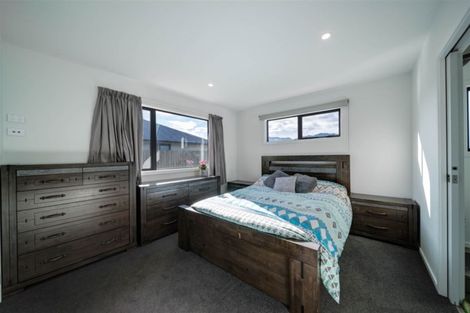 Photo of property in 5 Edna Lane, Lake Hawea, Wanaka, 9382