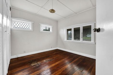 Photo of property in 117 Weraroa Road, Waverley, 4510