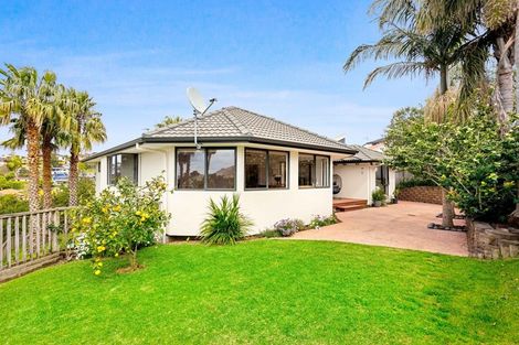 Photo of property in 10 Devana Court, Torbay, Auckland, 0630