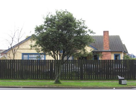 Photo of property in 25 Beach Road, Pahurehure, Papakura, 2113