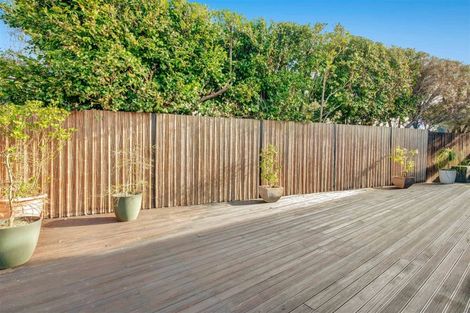 Photo of property in 39 D'oyly Drive, Stanmore Bay, Whangaparaoa, 0932