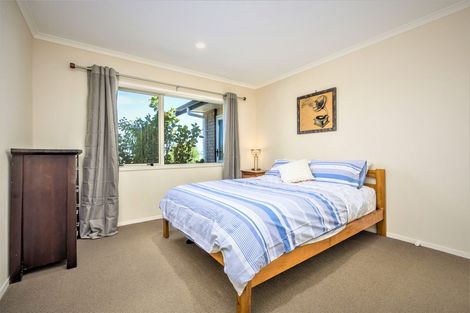 Photo of property in 35 Bayview Park Lane, Orewa, 0931