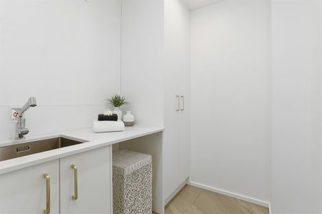 Photo of property in 4/15d Verran Road, Birkenhead, Auckland, 0626