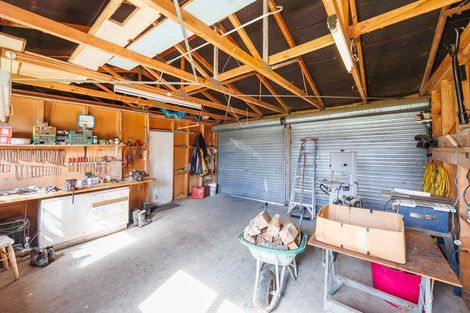 Photo of property in 879 Reid Line East, Bunnythorpe, Palmerston North, 4481