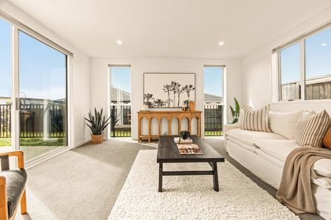Photo of property in 5 Oioi Lane, Poike, Tauranga, 3112
