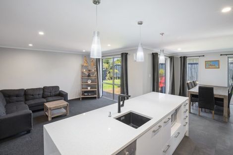 Photo of property in 135 Hillpark Drive, Pokeno, 2402