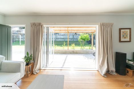 Photo of property in 2 Brown Terrace, Te Puke, 3119