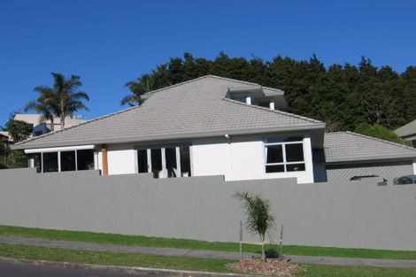 Photo of property in 12 Silkwood Grove, Totara Heights, Auckland, 2105