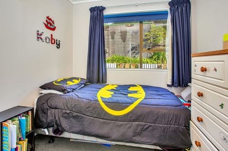 Photo of property in 2 Harold Grove, Stokes Valley, Lower Hutt, 5019